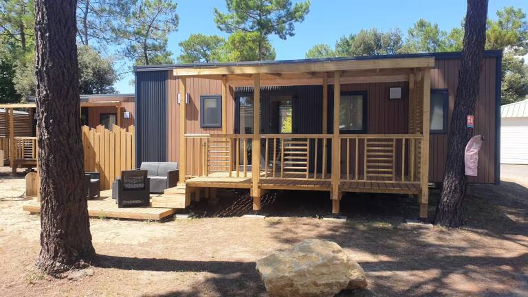Camping Le California - COTTAGE TRIO PREMIUM - TV - DISHWASHER 6 people — photo 2