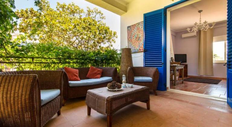 House with BBQ & terrace — photo 2