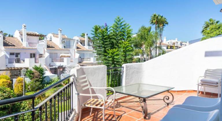 Fully equipped vacation home with pool, yard & terrace | Perfect for remote work | Pets allowed — photo 3