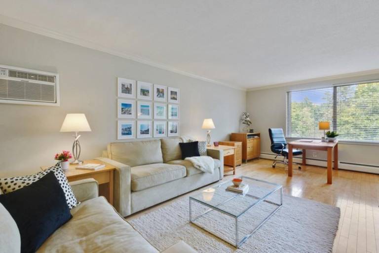 Fully equipped lovely condo | Pets are welcome in Minneapolis, MN