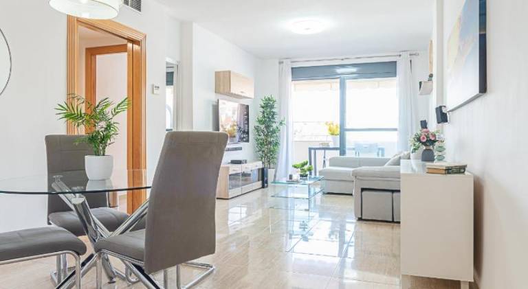Holiday apartment with patio & private pool | Pets allowed — photo 3