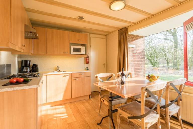 Family-friendly bungalow with heated pool, yard & terrace | Next to the beach | Pets allowed — photo 4