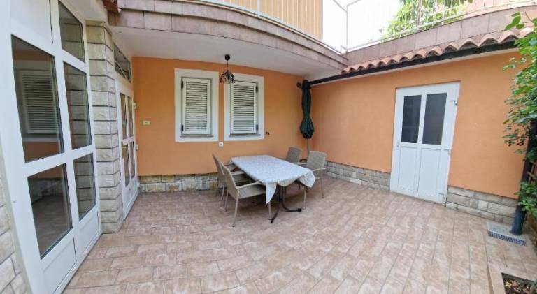 Rental apartment with yard & patio | Beach nearby | Pet-friendly — photo 3