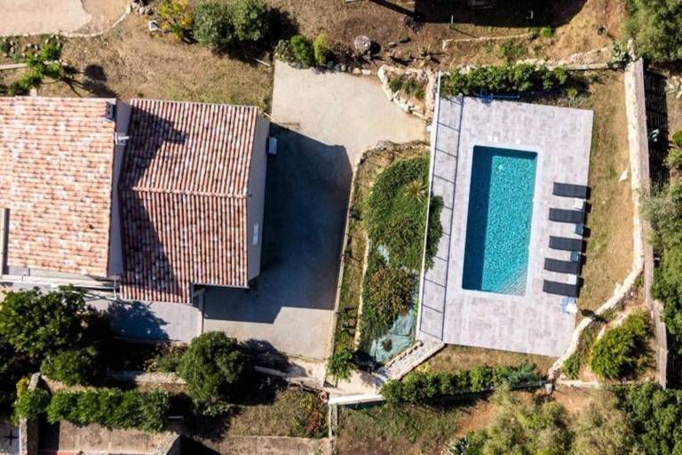 Fully equipped apartment with yard, pool & terrace | Next to the beach | Pet-friendly — photo 2