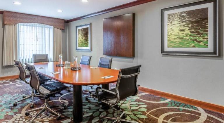 Staybridge Suites Davenport By IHG — photo 5