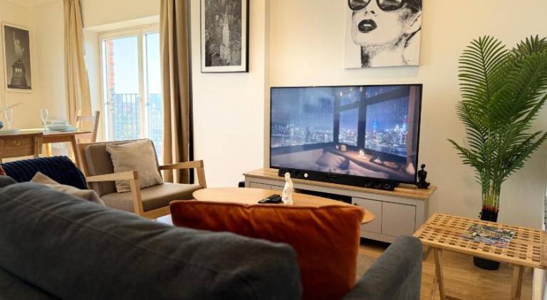Prestige City Apartment with Magnificent City Views in Birmingham