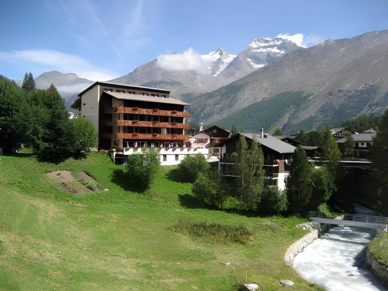 Hotel Bristol in Saas Grund