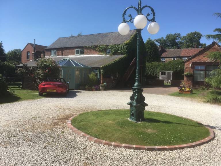 Bed and breakfast  Featherstone