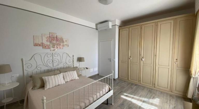 House with 3 rooms for 6 persons in Pietrasanta