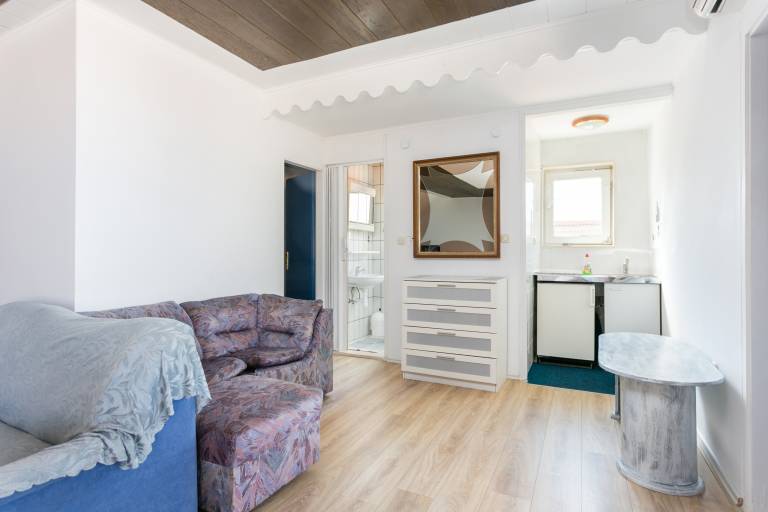 Three bedroom apartment with terrace and sea view Sumpetar, Omiš (A-21633-c) — photo 3