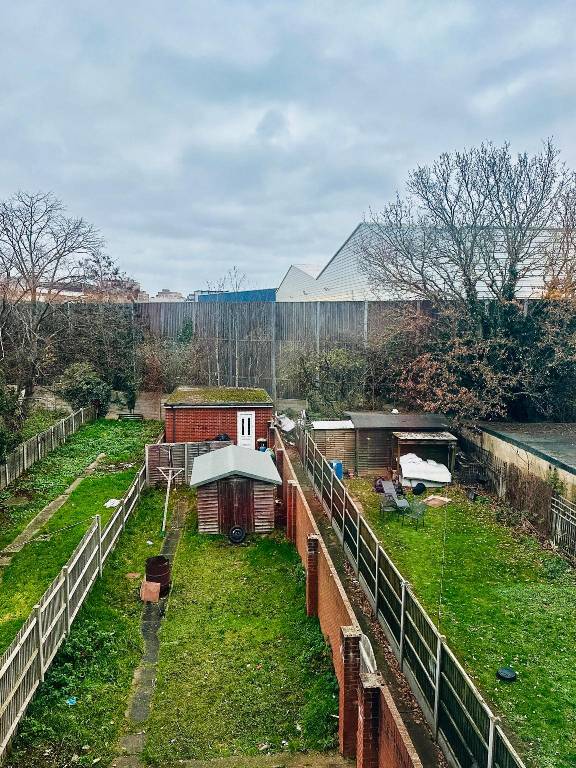 House with 4 rooms for 4 persons — photo 3