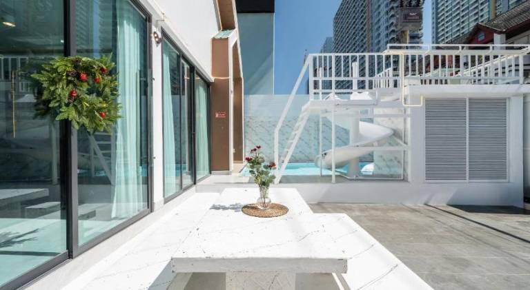 House with BBQ, private pool & terrace — photo 4