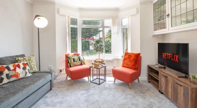 House with 3 rooms for 8 persons in Portsmouth