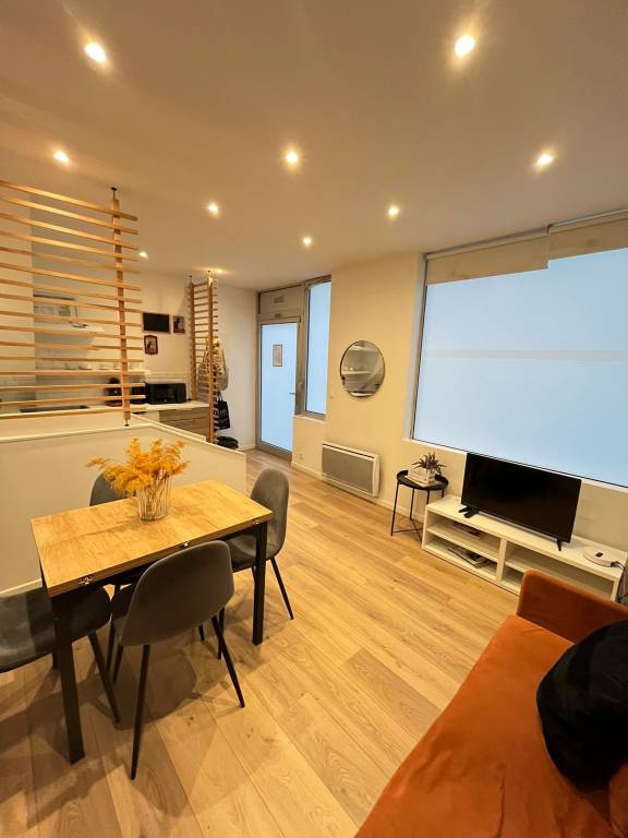 Rental apartment with fast internet in Paris