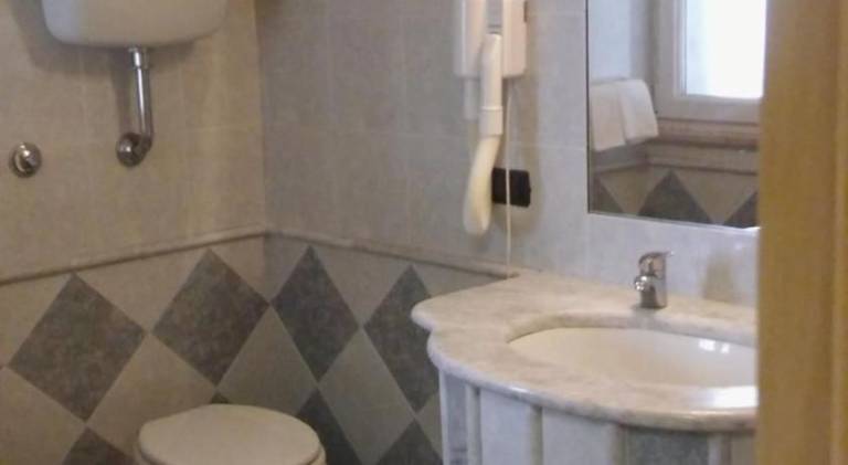 Nice serviced apartment with patio, grill & private pool | Good for workation | Pets are welcome — photo 2