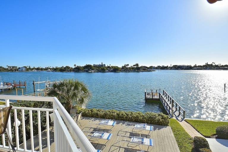 Condo  Madeira Beach
