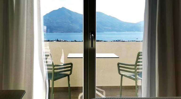 Lovely serviced apartment with terrace & garden | Pet-friendly — photo 4