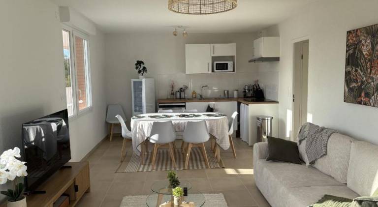 Holiday apartment with 2 rooms for 6 persons in Labege