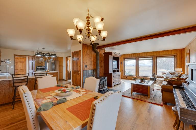 Charming Country Home in Laramie - 4 Mi to UW! — photo 2
