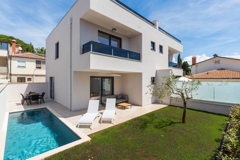 House with pool | Pets allowed in Novigrad