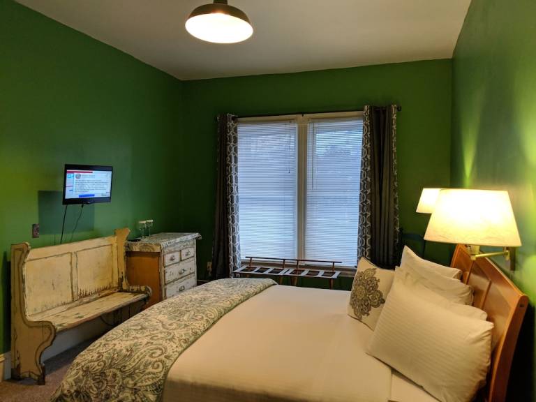Bed and breakfast  Shelburne