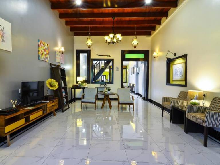 300 m² Villa