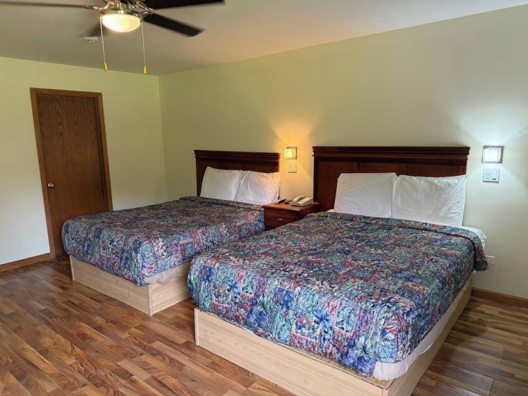 Motel  New Lenox Township
