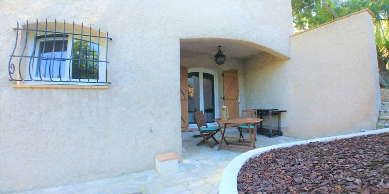 Fully equipped wonderful apartment with grill & yard | Garden view | Pets allowed — photo 4