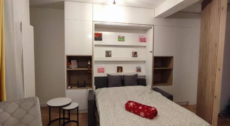 Rental apartment with patio — photo 3