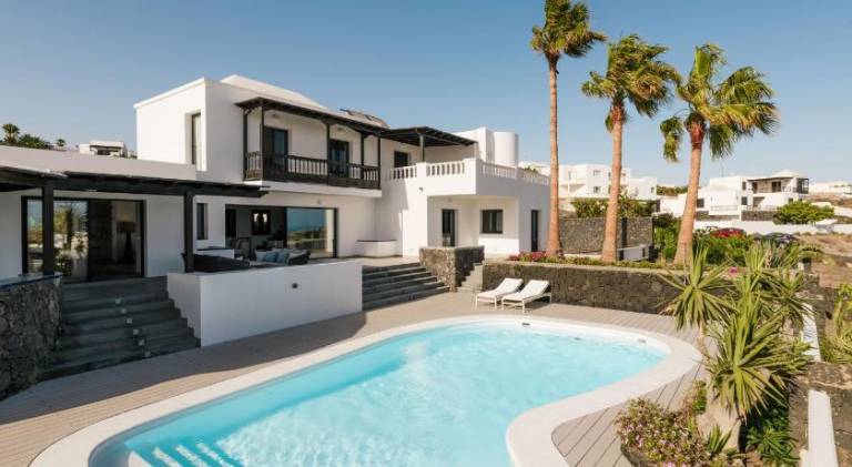 Villa with pool in Tías