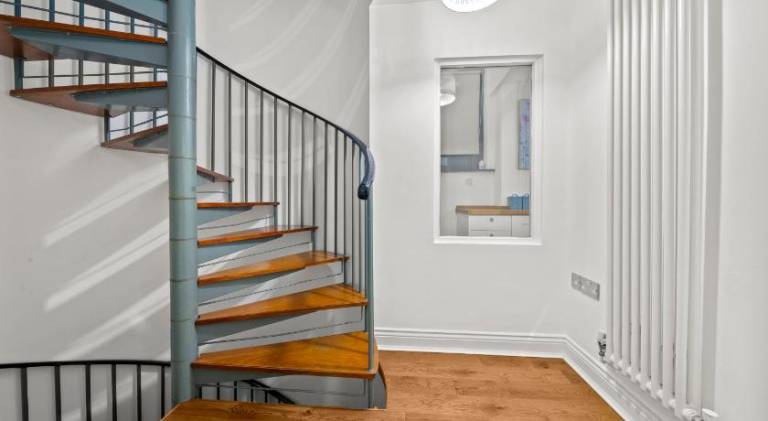 Harbour Suite Luxury Central 3BR House By AltoLuxo Short Lets Serviced Accommodation With Free Wifi — photo 4