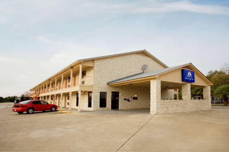 Americas Best Value Inn Edna — photo 4