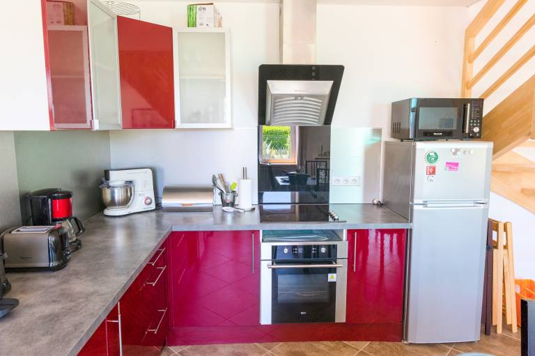 Fully equipped house with terrace, yard & grill | Pets are welcome — photo 4