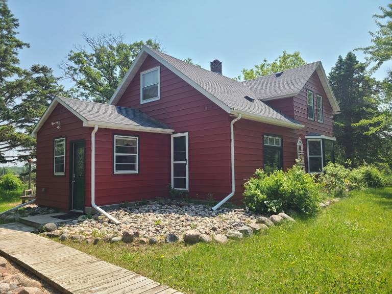 Farmhouse Detroit Lakes