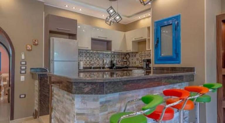 Villa with pool — photo 5