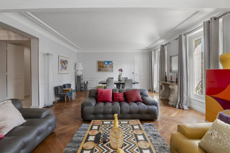 Luxury 4 Bed Residence - Next to Arc de Triomphe — photo 3