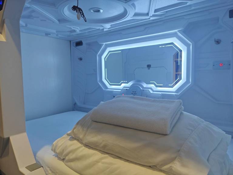 I Street Capsule Hostel — photo 2