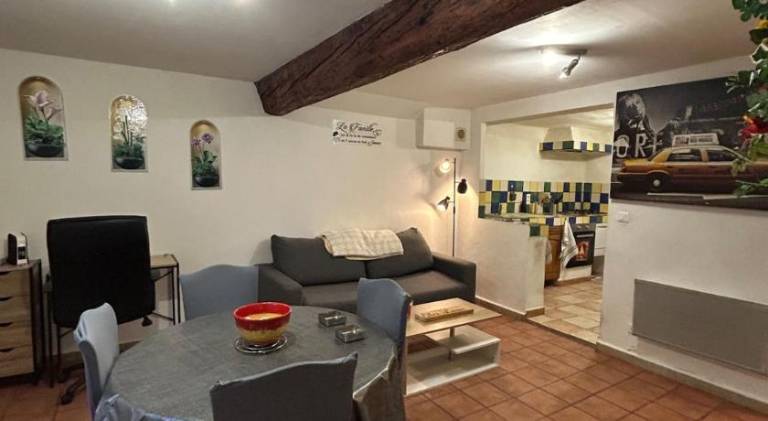 Apartment with 1 room for 4 persons — photo 2