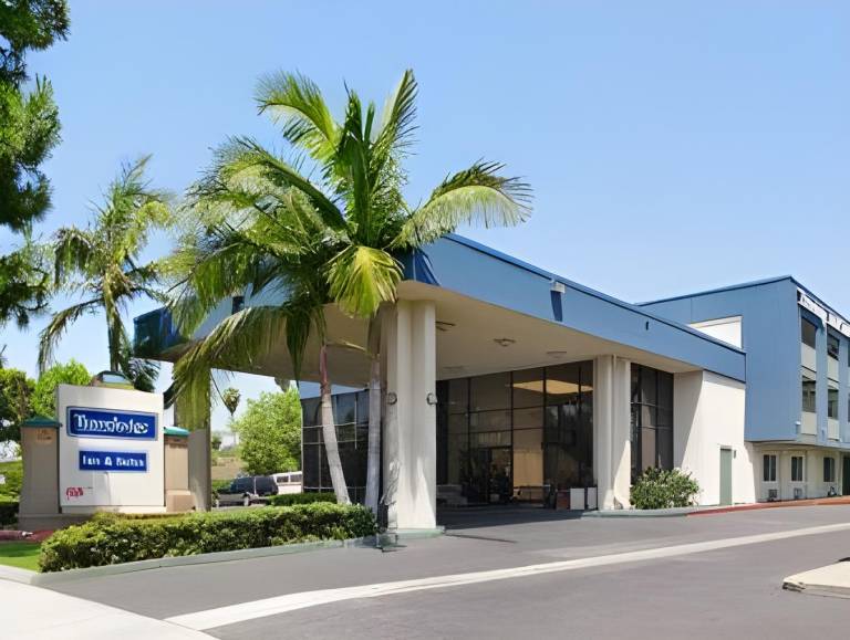 Travelodge Inn & Suites by Wyndham Anaheim on Disneyland Dr
