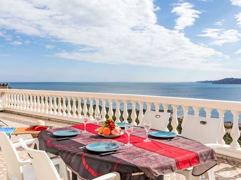 Maison de vacances Portbou