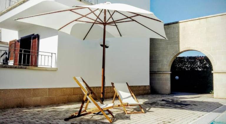Holiday apartment with pool — photo 3