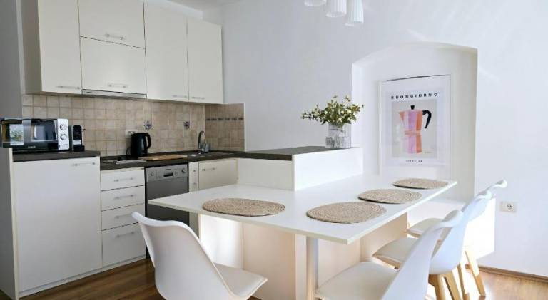 Lovely holiday apartment | Close to the beach | Pets are welcome in Opatija