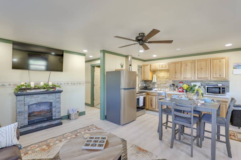 Near ATV Trails: Carlsbad Apt w/ Shared Fire Pit — photo 2