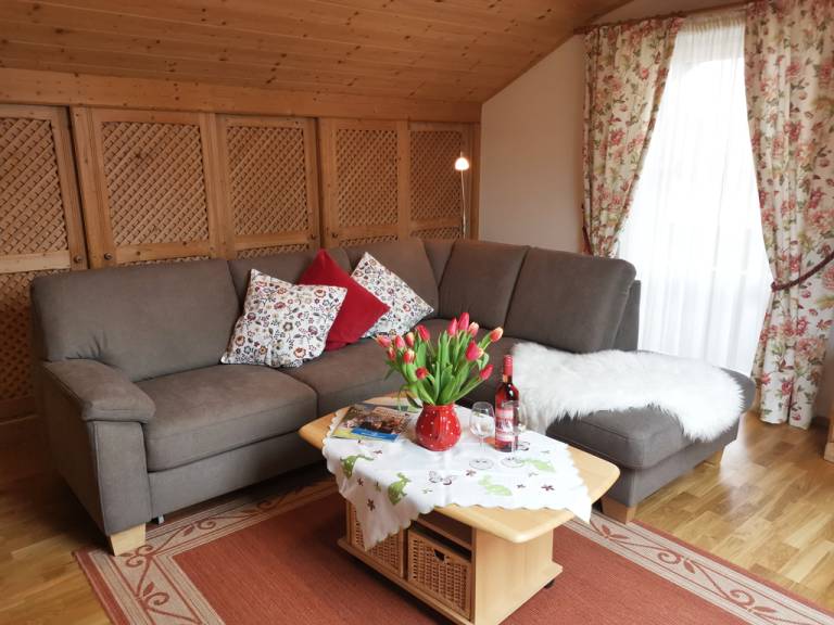 Ferienwohnung III 50qm mit Balkon Ostseite