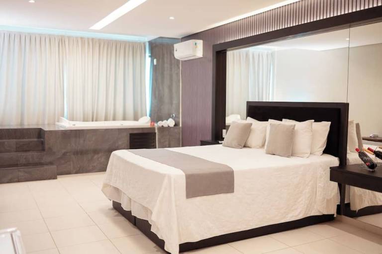 Miami Hotel by H Hotéis Business