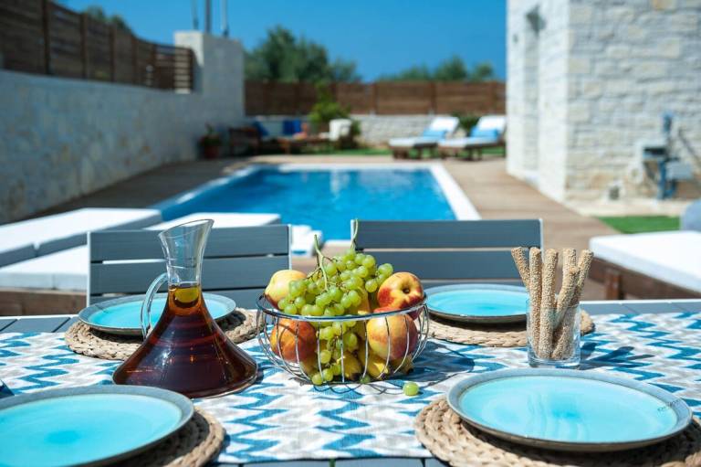 Villa with private pool, garden & grill — photo 3