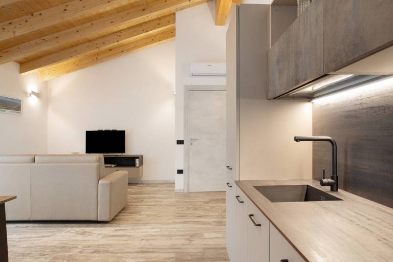 Fully equipped nice apartment with terrace | Mountain view | Suitable for remote work | Pet-friendly — photo 3
