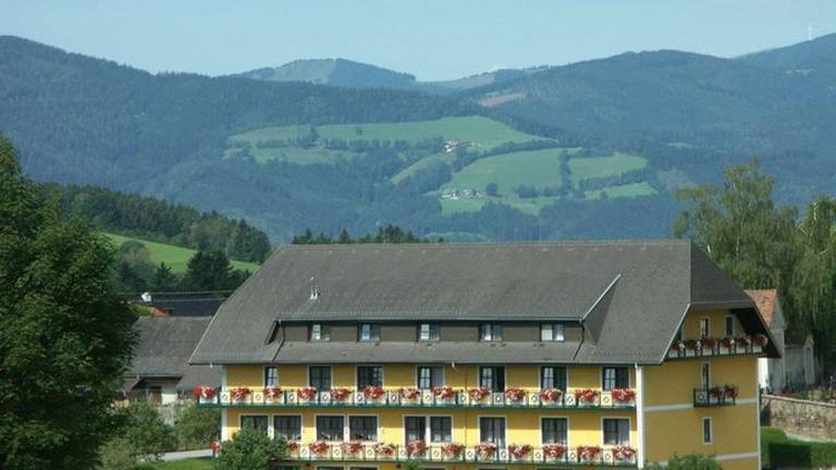 Doppelzimmer f&uuml;r 2 Personen 24 m&sup2; in Miesenbach