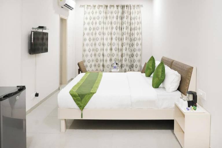 Hotel Kamron Airport Rd Sector 78 Mohali