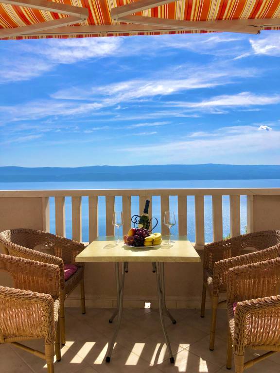 Ferienwohnung mit Hund in Stanići, Gespanschaft Split-Dalmatien für max. 4 Personen Ferienwohnung mit Hund in Stanići, Gespanschaft Split-Dalmatien für max. 4 Personen